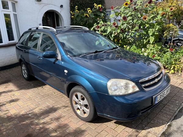 Chevrolet Lacetti 1.6 SX 5dr