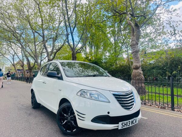 Chrysler Ypsilon 1.2 S Euro 5 (s/s) 5dr