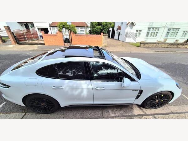 Porsche Panamera 2.9 V6 E-Hybrid 17.9kWh 4 Platinum Edition Saloon PDK 4WD Euro 6 (s/s) 5dr