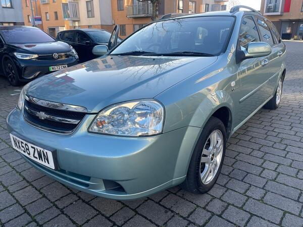 Chevrolet Lacetti 1.8 SX 5dr