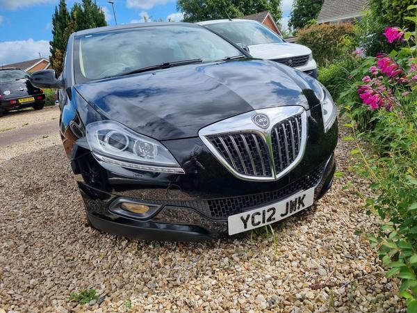 Chrysler Delta 1.4 M-Air SE Euro 5 (s/s) 5dr