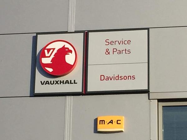 Vauxhall Vivaro-e Life 50kWh Ultimate Auto LWB 5dr (8 Seat, 7.4kW Charger)