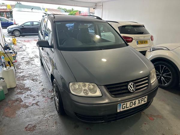 Volkswagen Touran 1.6 FSI S 5dr (7 Seats)
