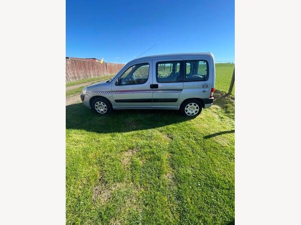 Peugeot Partner 1.4 Combi 5dr
