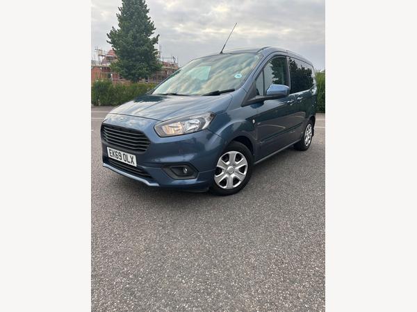 Ford Tourneo Courier 1.0 EcoBoost Zetec Euro 6 5dr