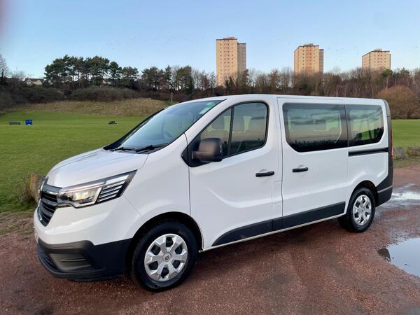 Renault Trafic 2.0 dCi SL28 Business L1 H1 Euro 6 (s/s) 5dr (9 Seat)