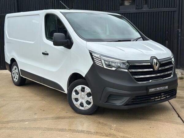 Renault Trafic 2.0 dCi Blue SL28 Business+ Panel Van 5dr Diesel Manual L1 H1 Euro 6 (s/s) (130 ps) Rear Parking Sensors, Bluetooth