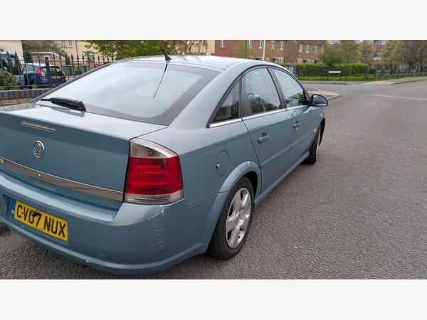 Vauxhall Vectra 1.8 VVT Exclusiv 5dr