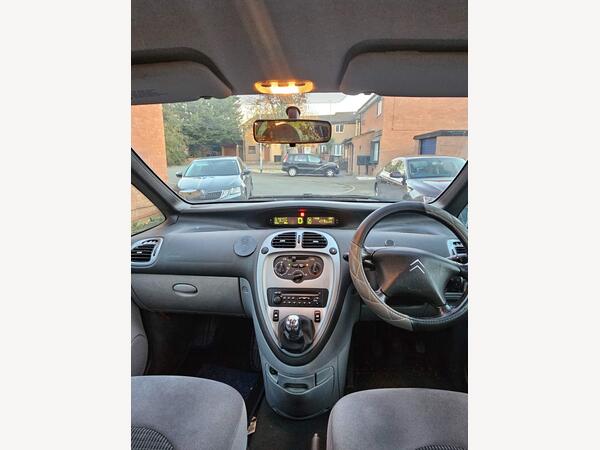 Citroen Xsara Picasso 1.6i 16V Desire 5dr
