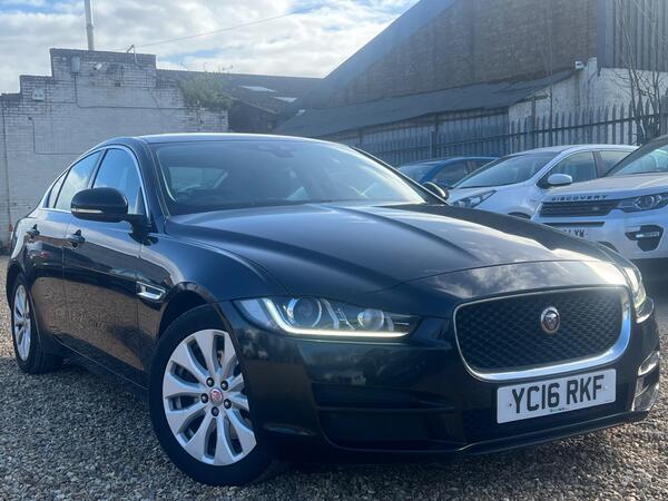 Jaguar XE 2.0d Portfolio Euro 6 (s/s) 4dr