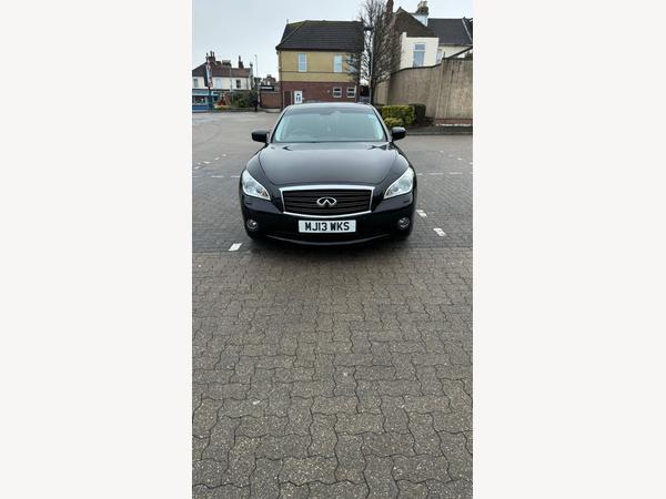 Infiniti M 3.5 35h V6 GT Premium Auto Euro 5 (s/s) 4dr