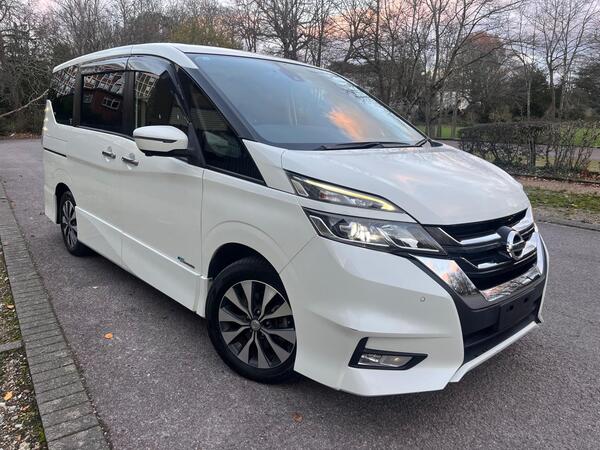 Nissan Serena 2.0 HIGHWAY STAR V SPORT AUTO 8 SEATS 5dr