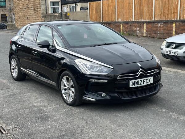 Citroen DS5 1.6 e-HDi Airdream DStyle EGS6 Euro 5 (s/s) 5dr