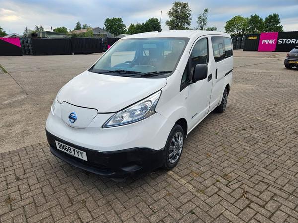 Nissan e-NV200 40kWh Acenta Combi Van Double Cab 5dr Electric Auto (5 Seat, Quick Charge) (109 ps)