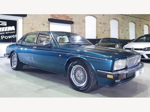Daimler XJ Series 6.0 Double Six LWB Saloon 4dr