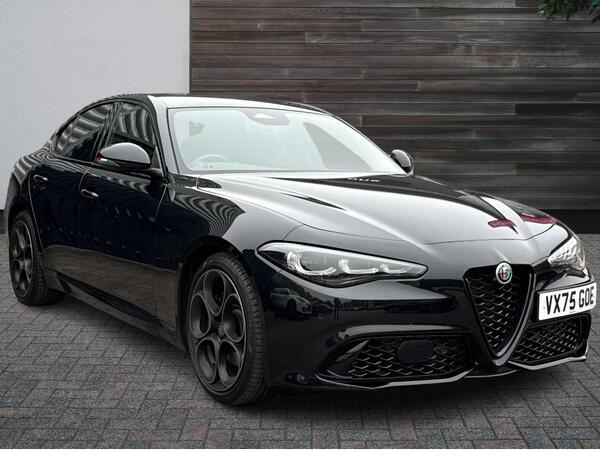 Alfa Romeo Giulia 2.0T Intensa Auto Euro 6 (s/s) 4dr