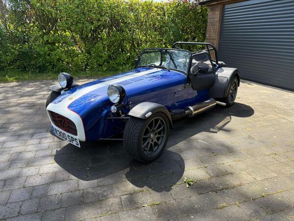 Caterham Seven 1.8 Superlight R300 SV Convertible 2dr Petrol Manual (245 bhp)