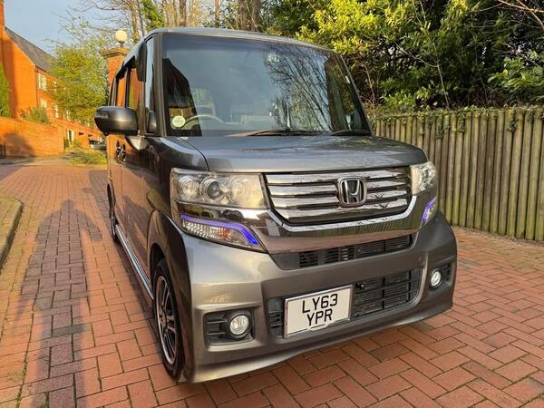 Honda N-Box Custom JF1