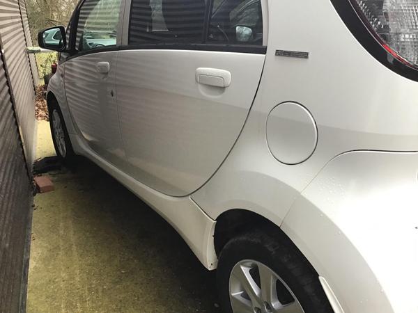 Peugeot iOn Auto 5dr