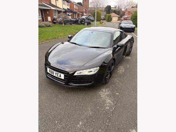 Audi R8 4.2 FSI V8 S Tronic quattro Euro 5 2dr