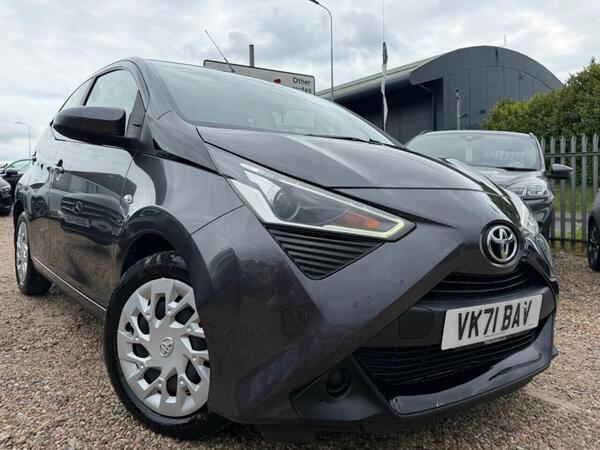 Toyota AYGO 1.0 VVT-i x-play Euro 6 (s/s) 5dr