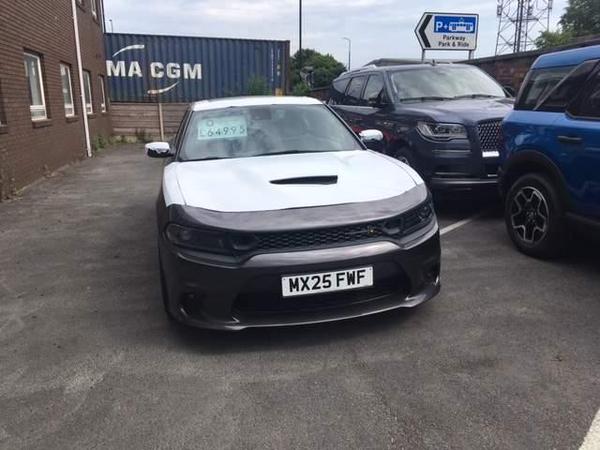 Dodge Charger SRT Scat Pack 6.4L V8 Hemi (485 bhp)