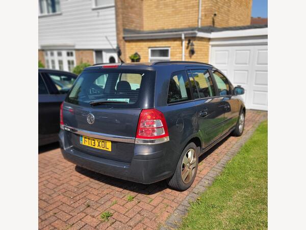 Vauxhall Zafira 1.6 16V Exclusiv Euro 5 5dr