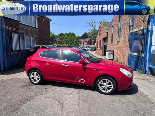 Alfa Romeo Giulietta 1.4 TB Lusso Euro 5 (s/s) 5dr