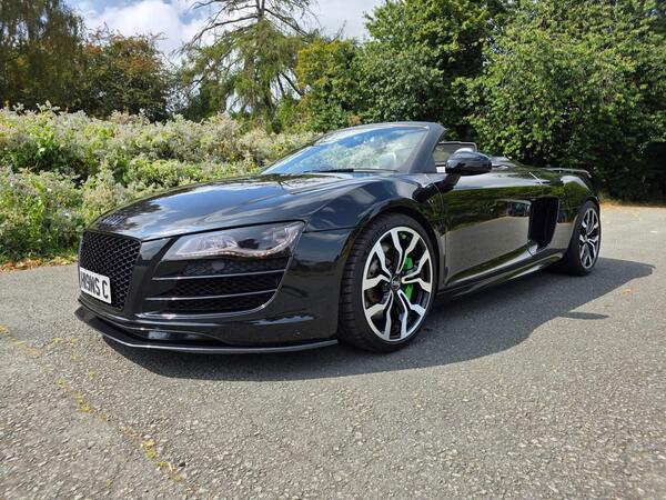 Audi R8 5.2 FSI V10 Spyder R Tronic quattro Euro 4 2dr