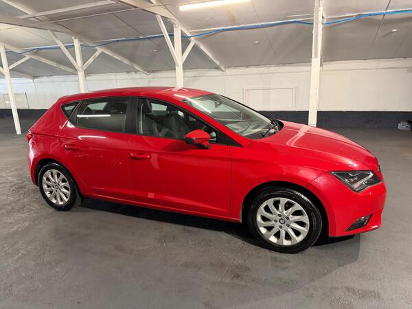 SEAT Leon 1.6 TDI CR SE Euro 5 (s/s) 5dr