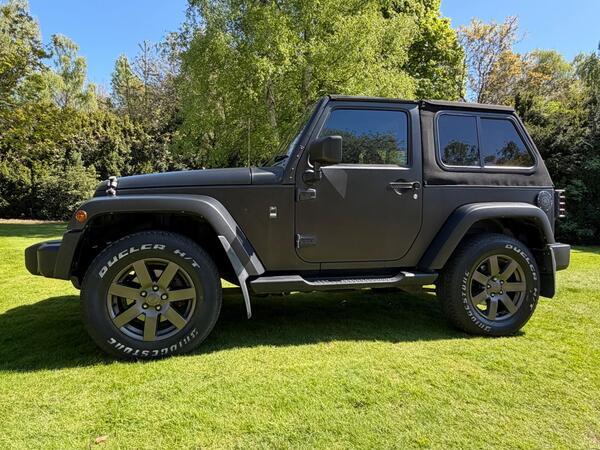 Jeep Wrangler 2.8 CRD Sahara Auto 4WD Euro 5 2dr
