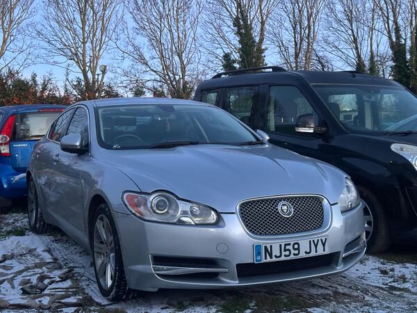 Jaguar XF 3.0d V6 Luxury Auto Euro 5 4dr