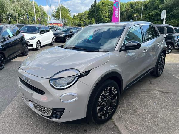Fiat 600e 54kWh La Prima Auto 5dr