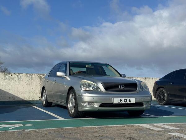 Lexus LS 4.3 430 4dr