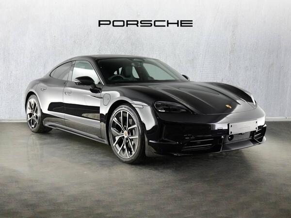Porsche Taycan Performance Plus 105kWh Black Edition Auto RWD 4dr (11kW Charger)
