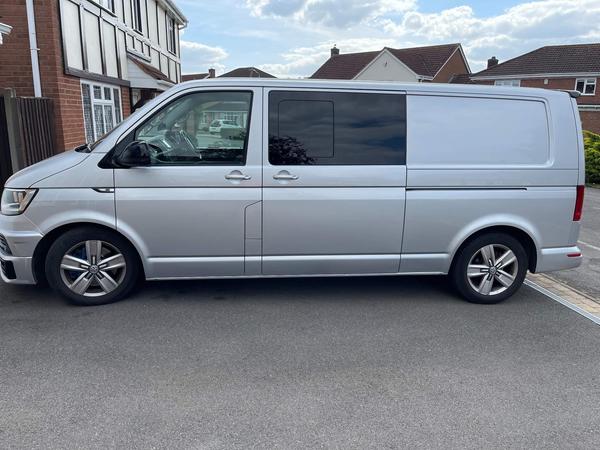 Volkswagen Transporter 2.0 BiTDI T32 BlueMotion Tech Highline Crew Van Double Cab 5dr Diesel DSG FWD LWB Euro 6 (s/s) (204 ps)