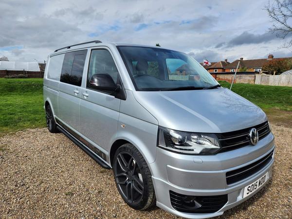 Volkswagen Transporter Sportline 2.0 BiTDI Sportline T32 Kombi 4dr Diesel Manual L3 H1 (205 g/km, 178 bhp)