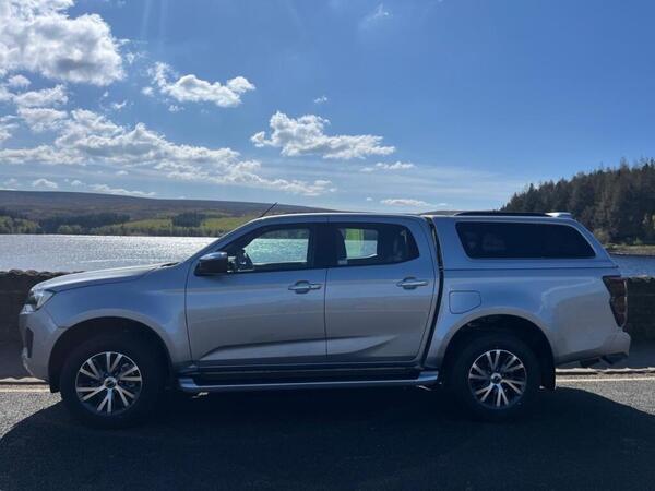 Isuzu D-Max 1.9 TD DL40 Auto 4WD Euro 6 (s/s) 4dr