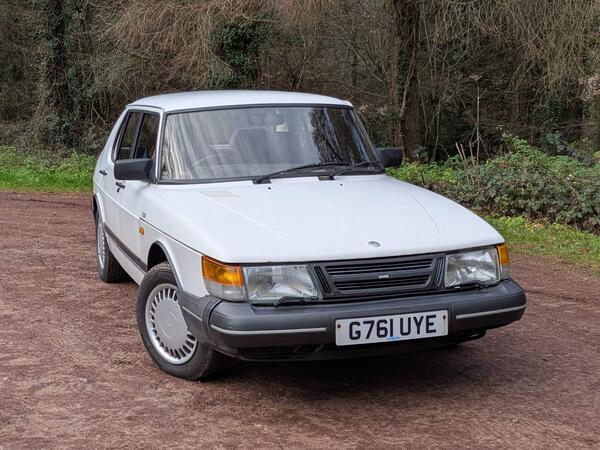 Saab 900 2.0 16v 4dr