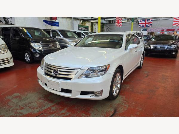 Lexus LS 600h V8 Premier CVT 4WD Ulez free 5.0 4dr