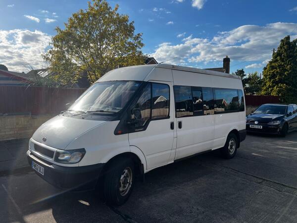 Ford Transit 2.4 TDI Minibus 4dr Diesel Manual RWD L3 H2 (89 bhp)