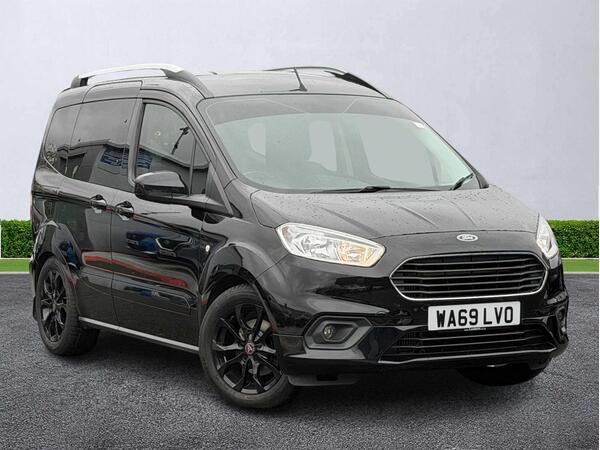 Ford Tourneo Courier 1.0 EcoBoost Titanium Euro 6 5dr