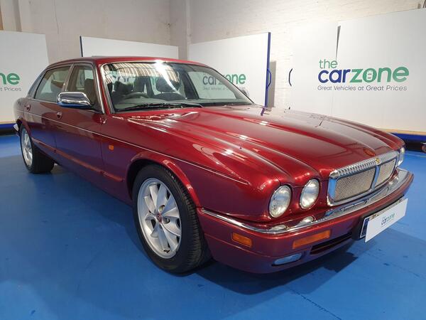Daimler XJ6 LONG WHEEL BASE XJ6 4dr
