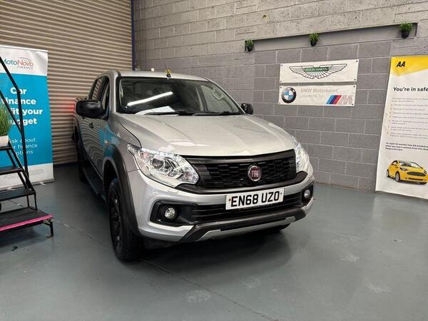 Fiat Fullback 2.4D Cross Pickup Double Cab 4dr Diesel Manual 4WD Euro 6 (180 ps)
