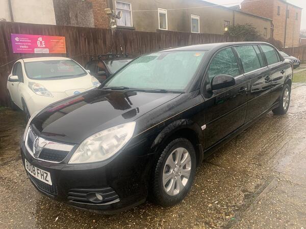 Vauxhall Vectra 2.2i 16v Design 4dr
