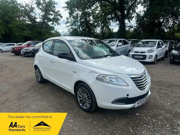 Chrysler Ypsilon 1.2 SE Euro 5 (s/s) 5dr
