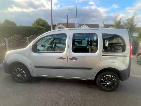 Renault Kangoo 1.6 16V Extreme Auto Euro 4 5dr