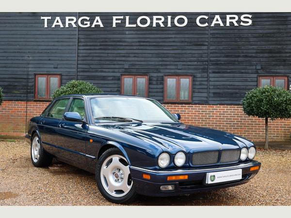 Jaguar XJR -6 4.0 SUPERCHARGED 4dr