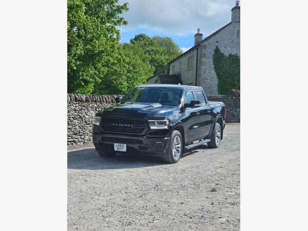 Dodge RAM 5.7 V8 Hemi Laramie Pickup 4dr Petrol Auto 4WD Euro 3 (345 bhp)