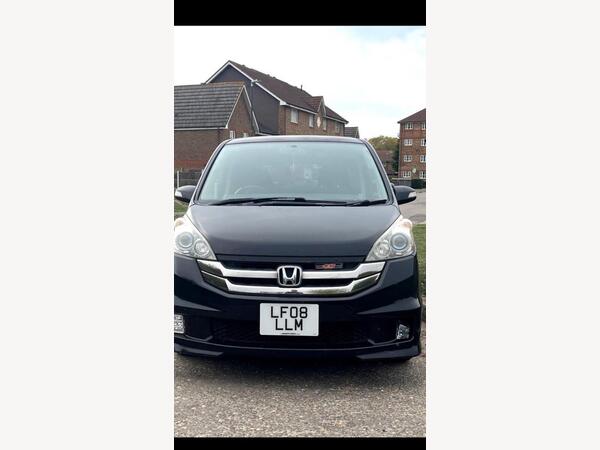 Honda Stepwagon 2.0